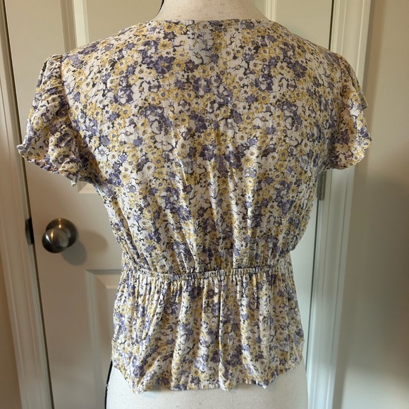 Wild fable floral button down cinch waist short sleeve vneck top - Picture 4 of 5
